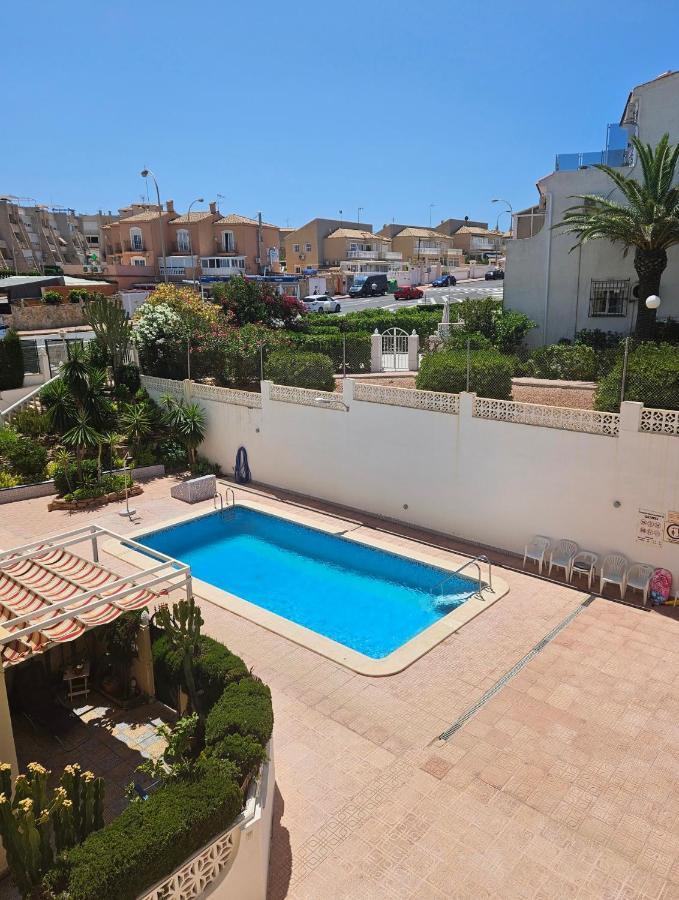 Ferienwohnung Casa De Kosma Torrevieja Exterior foto